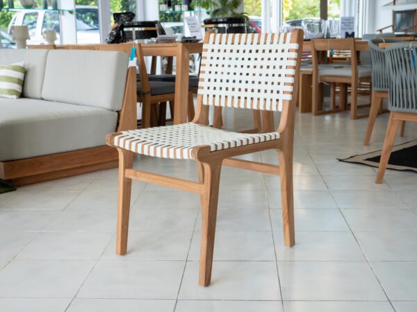 PIPPA DINING CHAIR